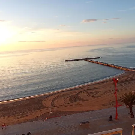 Piso En Primera Linea De Playa *