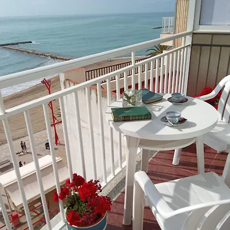 Piso En Primera Linea De Playa Apartment Vinaros