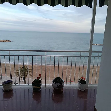 Piso En Primera Linea De Playa *
